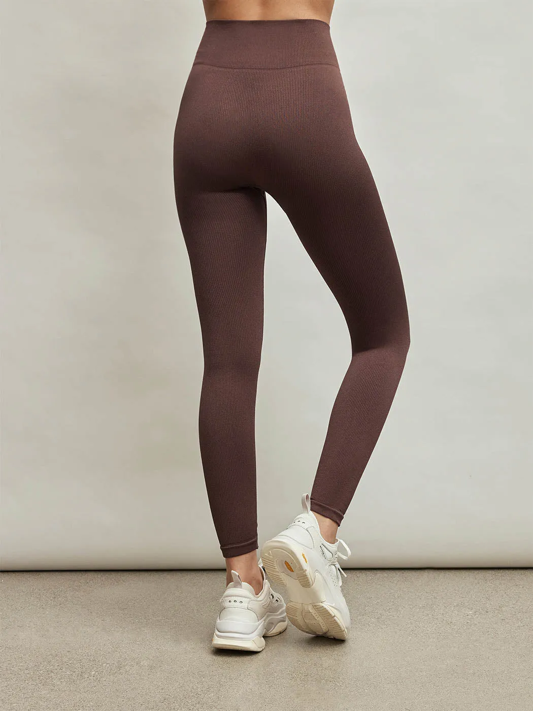 Awaken 7/8 Legging - Chocolate