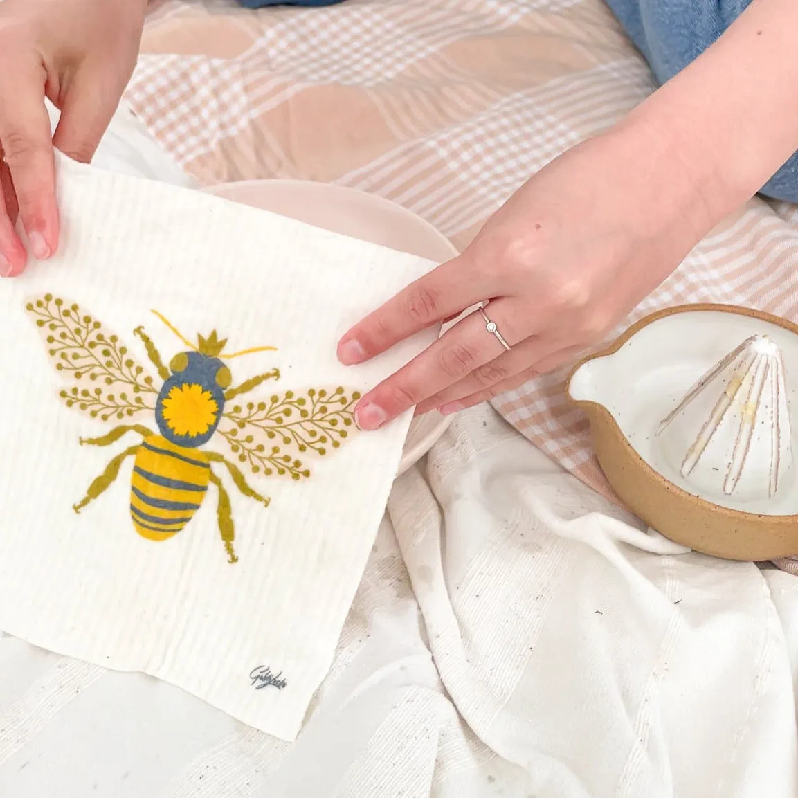 Bee Hive Bundle: Beeswax Food Wraps   Swedish Dishcloths