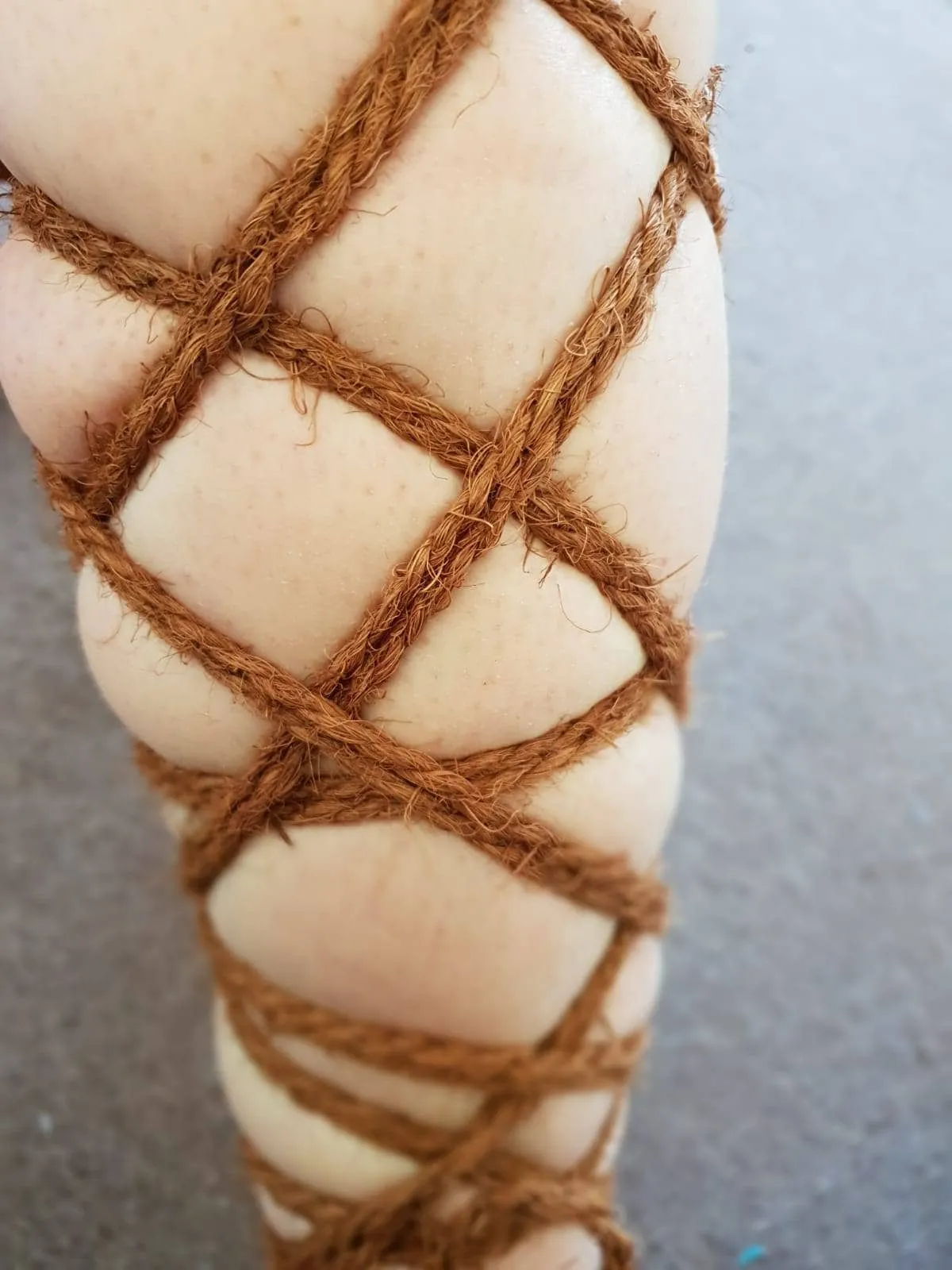 Japanese Palm Rope, scratchy rope for torture ties