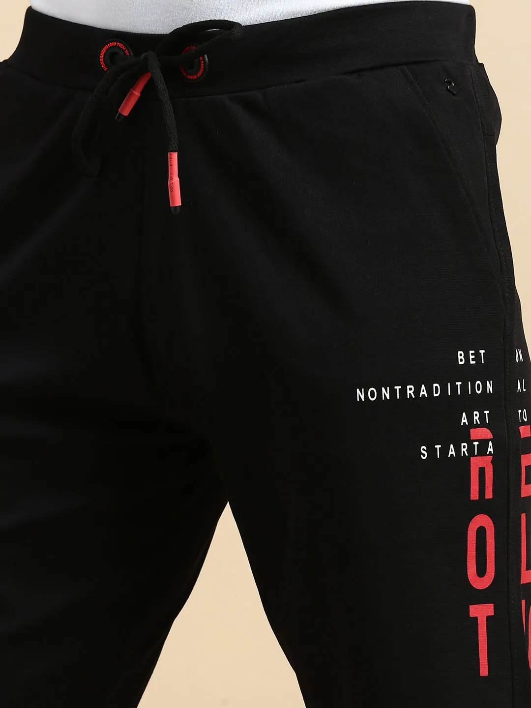 Men Black Mid Rise Sports Shorts